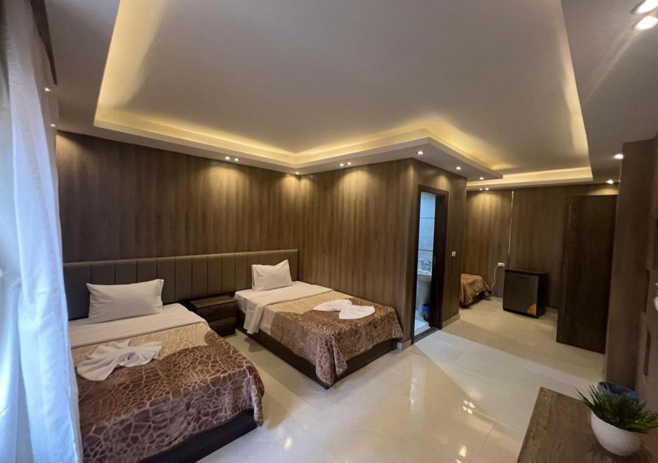 Rotana Palace Suites Kairó Kültér fotó