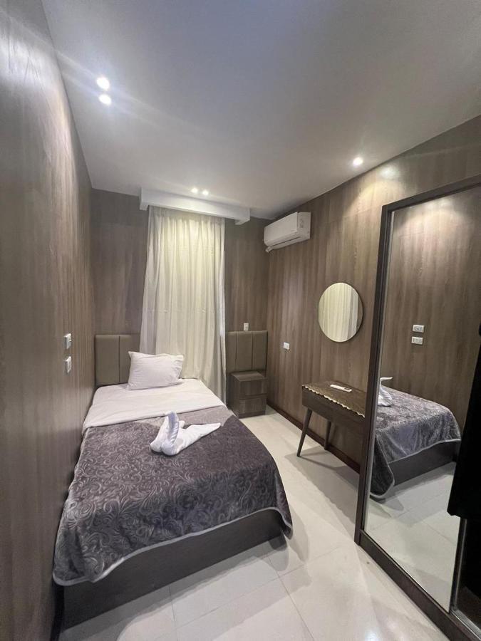 Rotana Palace Suites Kairó Kültér fotó